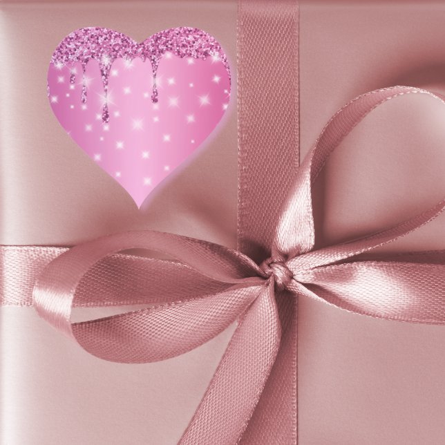 Pegatina En Forma De Corazón Goteo de purpurina rosa elegante (Glam hot pink glitter drip bachelorette sticker- perfect for gift bags, favors, or party decor.)
