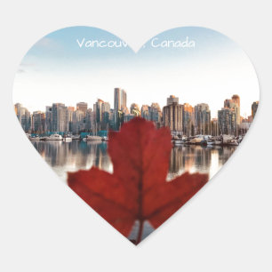 Pegatina En Forma De Corazón Horizonte rojo de la hoja de arce de Vancouver
