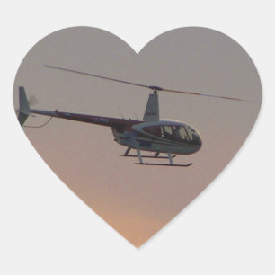 Pegatina En Forma De Corazón R44 rojo y blanco al atardecer.