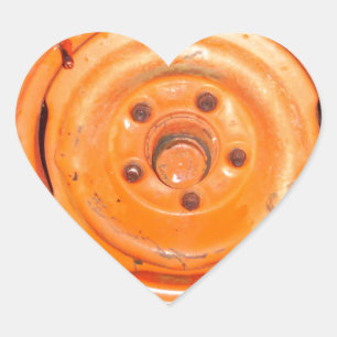 Pegatina En Forma De Corazón Rueda vintage de Junk Yard, naranja negro y blanco