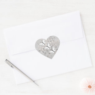 Pegatina En Forma De Corazón Tres mariposas blancas