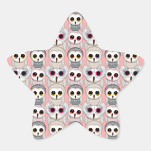 Pegatina En Forma De Estrella Búhos Bebés en Patrón Rosa