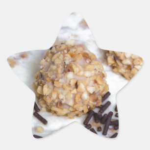 Pegatina En Forma De Estrella Torta de nuez de almendra con detalles de salpicad