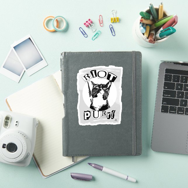 Pegatina Epic Riot Purrul Girl Fun Punk Vibes Cat Design (Funda para iPad)