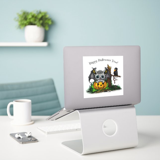 Pegatina Esperando Halloween , Cute Bat y Raven (Ordenado portátil  en el escritorio)