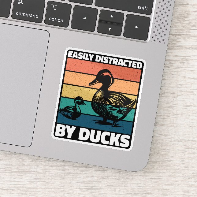 Pegatina Fácilmente Distraído Por Los Patos Que Pertenecen  (Detalle)