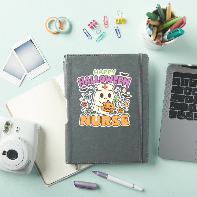 Pegatina Feliz Camisa de Enfermeras de Halloween - Médico e (Funda para iPad)