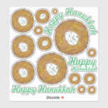Pegatina Feliz feriado judío de Hanukkah Potato Latkes Latk<br><div class="desc">Los pegatinas cuentan con un original ilustracion de marca de un delicioso batido de patata con crema agria y cebollas. ¡Ideal para celebrar la festividad judía de Hanukkah!</div>