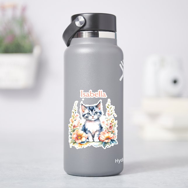 Pegatina Gatito gris personalizado en flores rosadas (hidrofrasco)