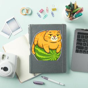 Pegatina Gato Chubby en una sandía meme camiseta