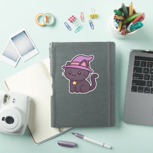Pegatina Gato de bruja Kawaii en camiseta clásica de Gorra