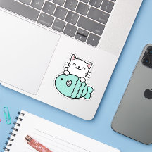 Gato lindo con pez azul