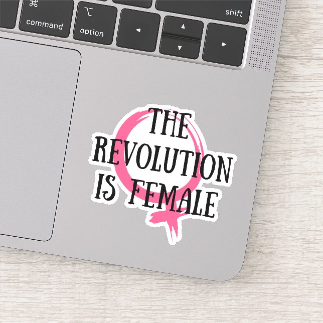Pegatina La revolución es femenina (Detalle)