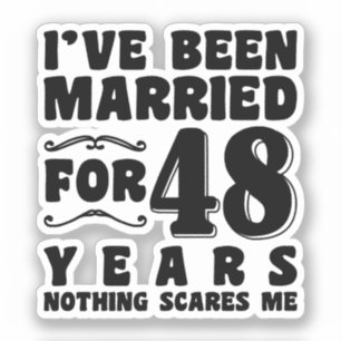 Pegatina Llevo casado 48 años Matrimonio romántico