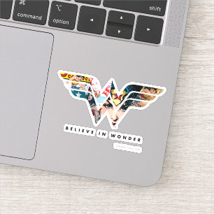 Pegatina Logo De Collage De Mujer Maravilla "Creer En La Ma