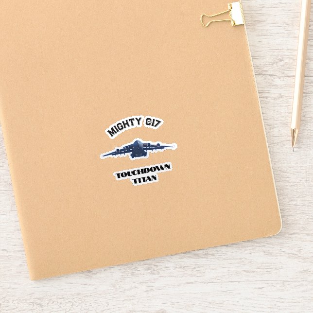 Pegatina Mighty C-17, Touchdown Titan (Cuaderno)