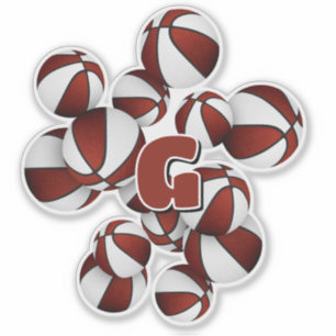 Pegatina monograma de atleta en balones de baloncesto grana