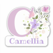 Nombre Camellia más Inicial con Diseño Floral
