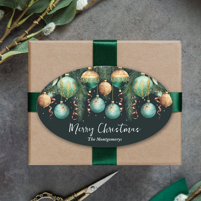 Pegatina Ovalada Adornos de oro para árbol de Navidad (Gold and green tree ornaments Merry Christmas oval stickers 4.5" x 2.7")