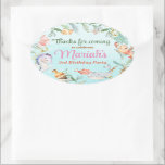 Pegatina Ovalada Bajo el mar acuático Birthday Classic Round S<br><div class="desc">Este bonito pegatina acuático es para una fiesta de cumpleaños con un tema de mar. Se puede usar para pegar en bolsas de regalo o cualquier cosa para dar las gracias por venir. También puede cambiar la redacción para utilizarla como sello para sobres de fondo en su tarjeta de invitación...</div>