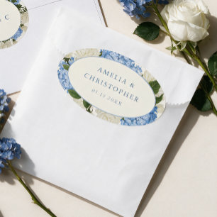 Pegatina Ovalada Boda Clásica de Hortensia Azul y Rosa Blanca