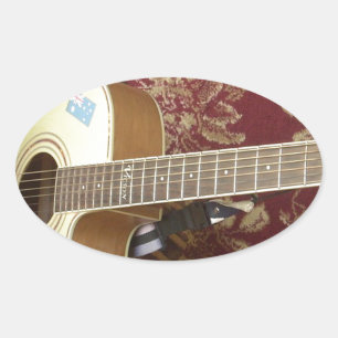 Pegatina Ovalada Hermosa y encantadora guitarra vintage sobre motiv