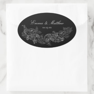 Pegatina Ovalada Monograma de boda gótico en blanco y negro