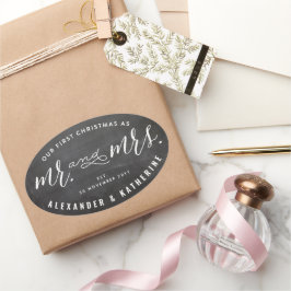 Pegatina Ovalada Nuestra Primera Navidad Como Sr. y Sra. Chalkboard