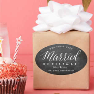 Pegatina Ovalada Nuestra Primera Navidad Muy Casados Sr & Sra Boda