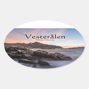 Pegatina Ovalada Paisaje marino de Vesteralen Noruega