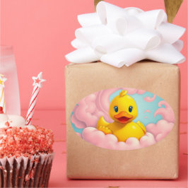 Pegatina Ovalada Patito Dulce sobre Nubes Rosadas Cumpleaños 