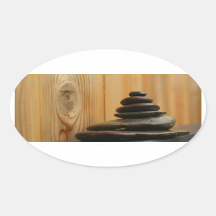 Pegatina Ovalada Piedras de meditación de Cairn y madera