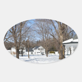 Pegatina Ovalada Pueblo Típico De Vermont En Invierno