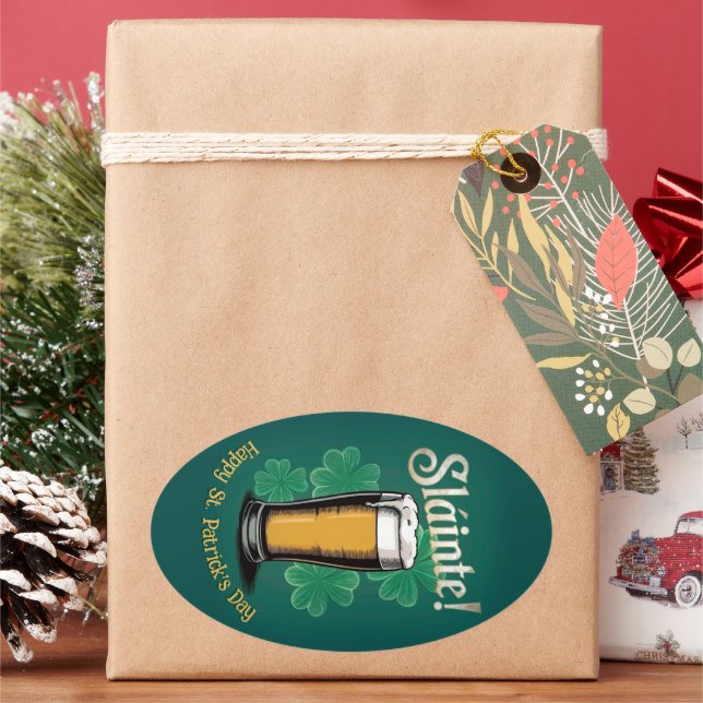 Pegatina Ovalada ¡Slàinte! Pinta de cerveza del Día de San Patricio (Vacaciones)