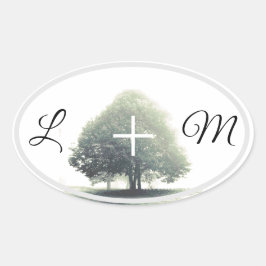 Pegatina Ovalada Un árbol en la niebla con letras