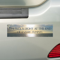 Luz de cita inspiradora al final del túnel
