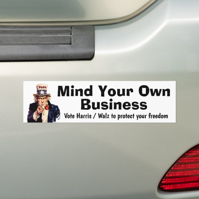 Pegatina Para Coche Mind Your Own Business Harris Walz 2024 (en coche)