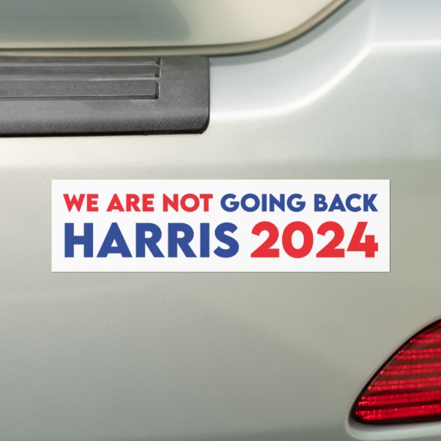Pegatina Para Coche No Volvemos Atrás Kamala Harris Presidenta (en coche)