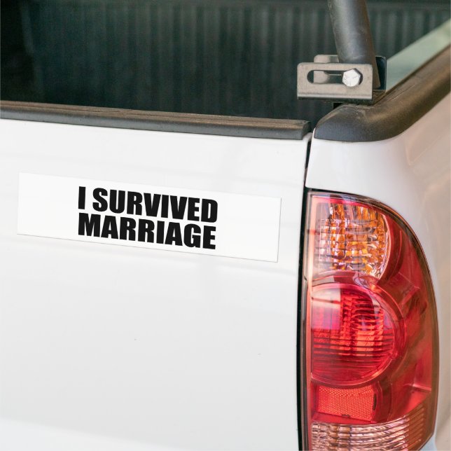 Pegatina Para Coche Sobreviví al matrimonio (En Camión)