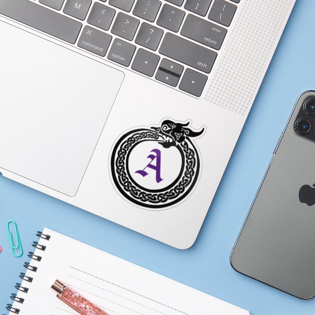 Pegatina Personalizado Monograma Celta Ouroboros (Ordenado portátil con iPhone)