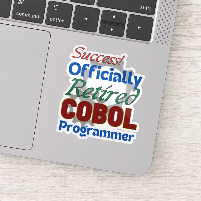 Pegatina Programador de COBOL Jubilado ¡Compilando Alegría! (Detalle)