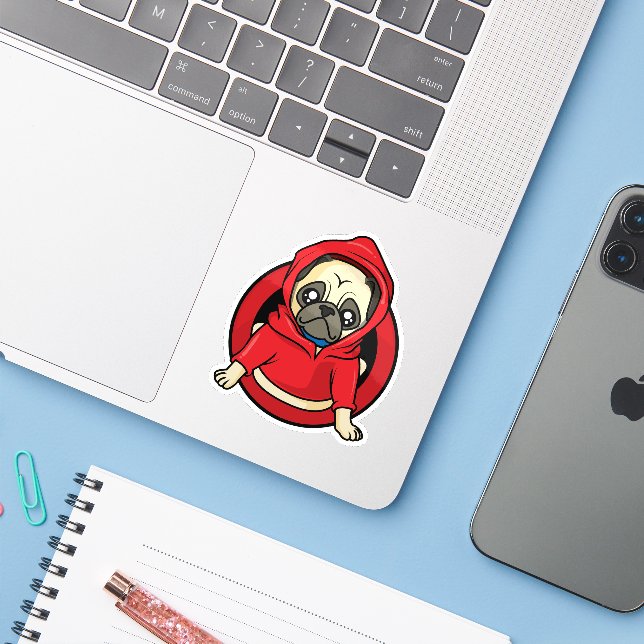 Pegatina Pug en sudadera roja (Ordenado portátil con iPhone)