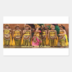 Pegatina Rectangular Bailarines con traje popular de Bali Indonesia