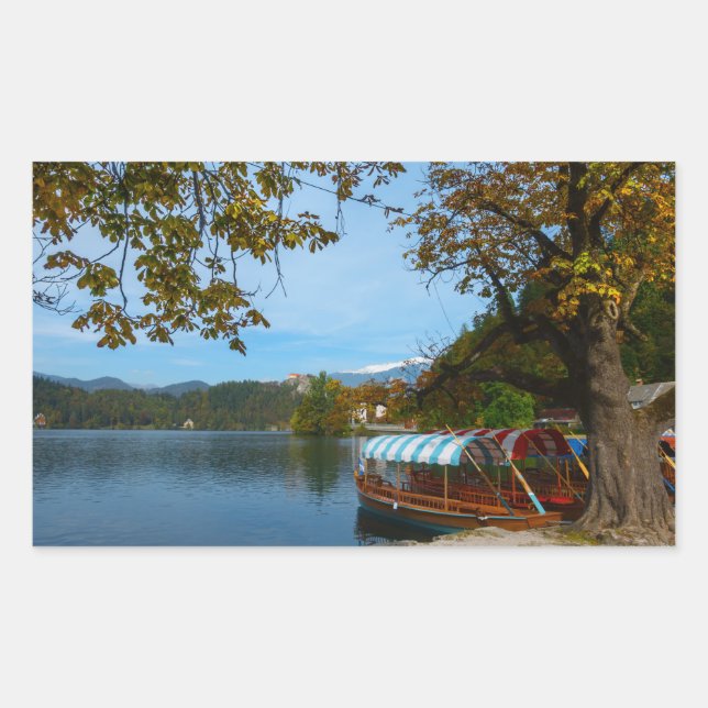 Pegatina Rectangular Barcos turísticos en el lago Bled en otoño (Anverso)
