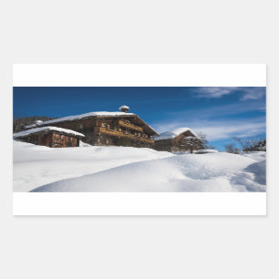 Pegatina Rectangular Cabinas de madera tradicionales en la nieve