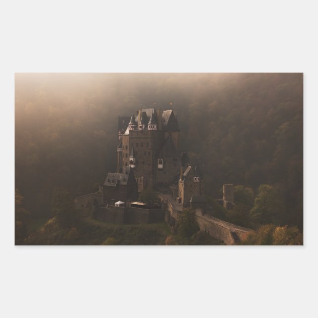 Pegatina Rectangular Castillo Burg Eltz en la niebla matutina (Anverso)