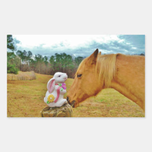 Pegatina Rectangular Conejo blanco y caballo amarillo