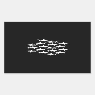 Pegatina Rectangular Natación del buceador con una escuela de tiburone