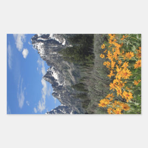 Pegatina Rectangular Tetons magnífico con las flores amarillas