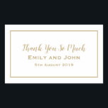 Pegatina Rectangular Tipografía simple de oro y favor de la boda de cua<br><div class="desc">Pegatinas prácticos para tus favores matrimoniales que coincidan con la Minimalista colección de bodas Gold. Personalice fácilmente el texto y puede cambiar el fondo y los colores del texto si lo desea.</div>